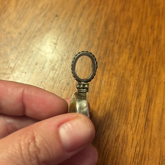 Green Turquoise Pendant with Detail on setting - Picture 2 of 2